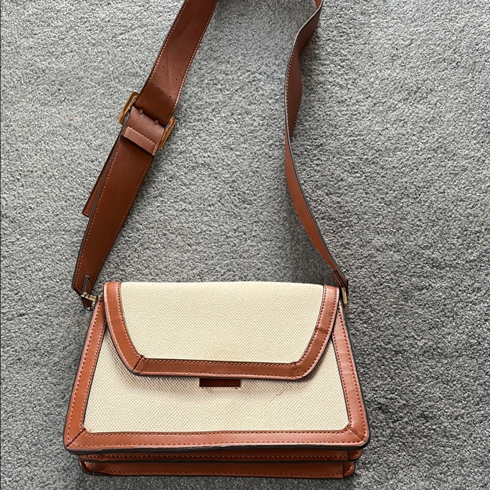 Mango purse